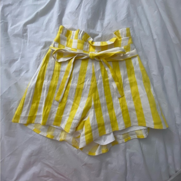 Lovers + Friends yellow and white stripe shorts in XS - Picture 1 of 3